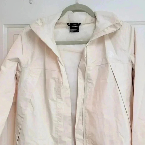 The North Face Women’s Antora Parka - Picture 3 of 15